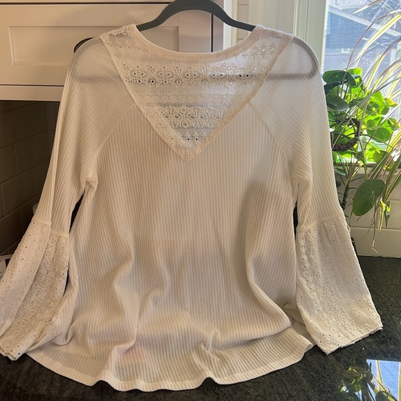 Free People cotton blend cream flowy top. Made in India - Picture 4 of 4